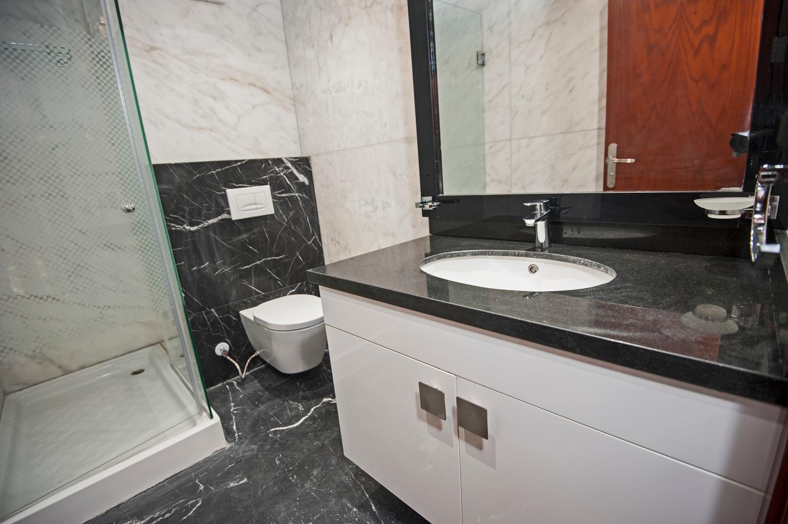 Zuhanytálcák a magasítottól a hagyományosig