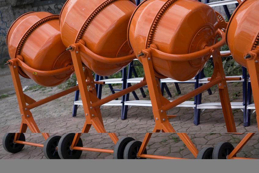 Betonkeverő választás: teljesítmény és méret