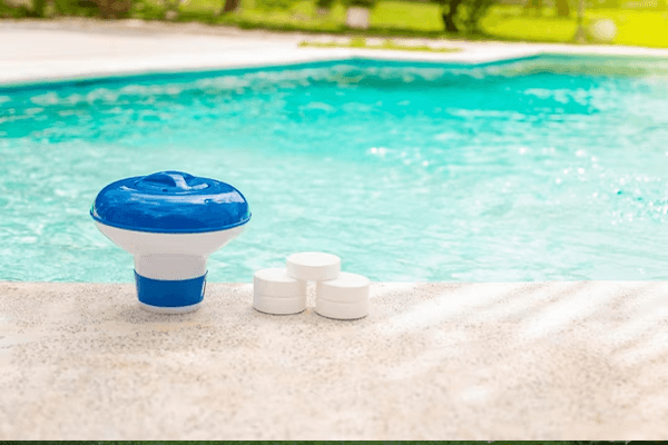 A kristálytiszta medencevíz titka