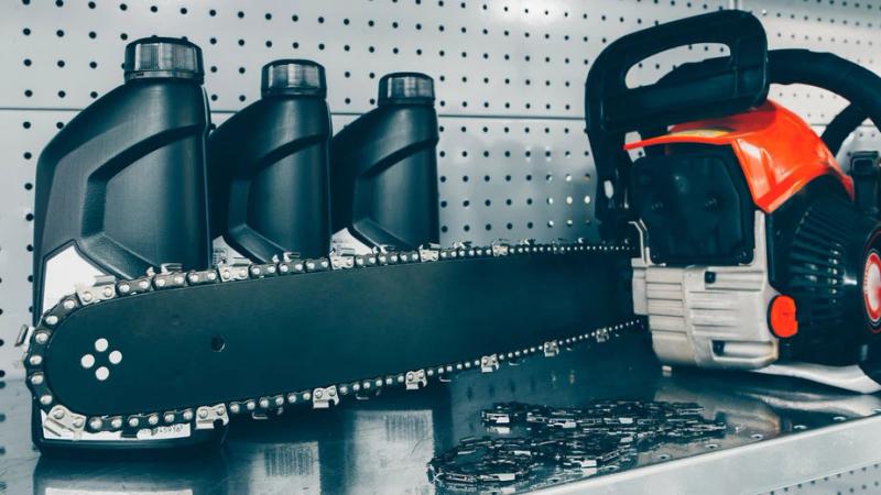 Láncfűrész: segítünk kiválasztani a legjobbat!