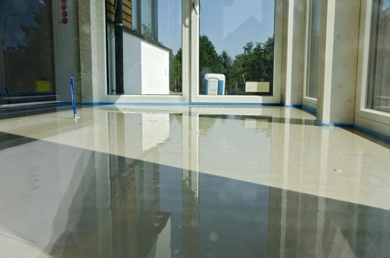 Mi az az aljzatkiegyenlítő és hogyan kell használni?