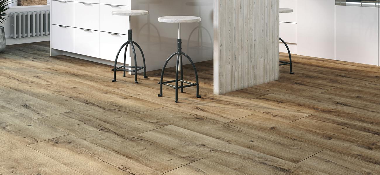 Sötétbarna padlók - Elegáns és karakteres választás nagyobb, világosabb helyiségekbe