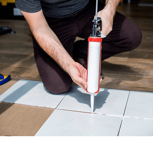 Kinyomópisztoly - praktikus és hatékony fugázáshoz