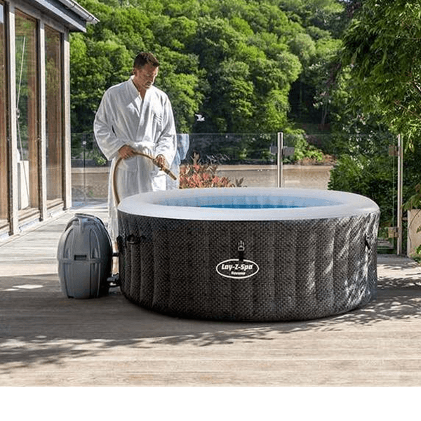 Kerti jakuzzi - relaxáció és stresszoldás