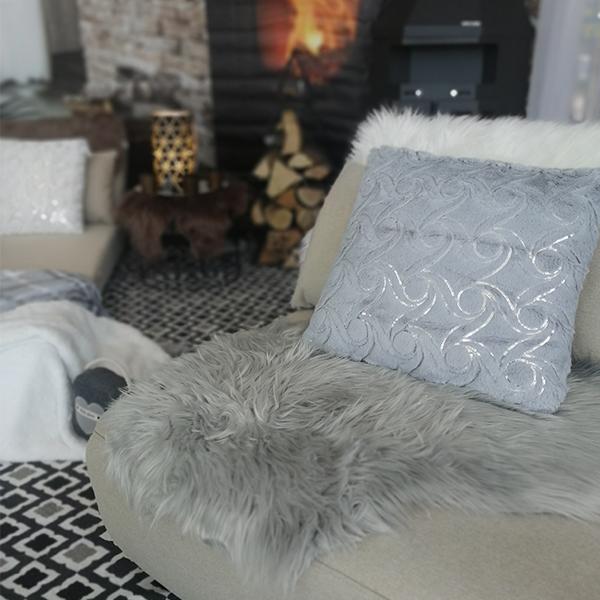 Szőrmék, szőnyegek