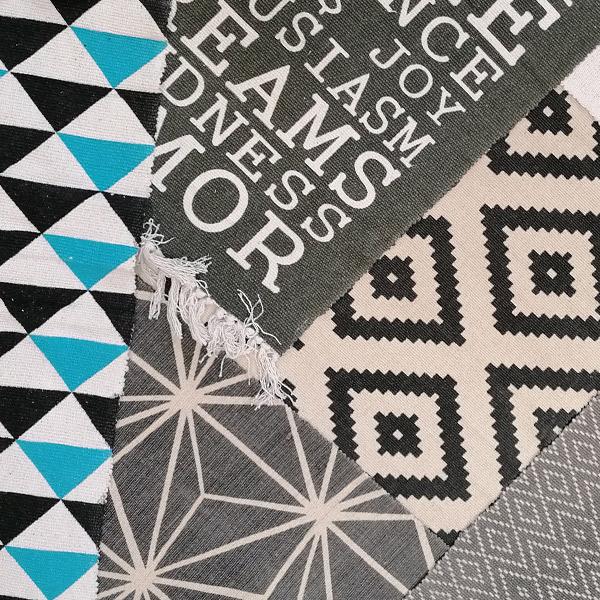 Szőnyegek, szőrmék