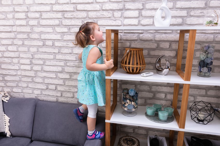 Bútorok gyerekbiztos fali rögzítése - Praktiker 